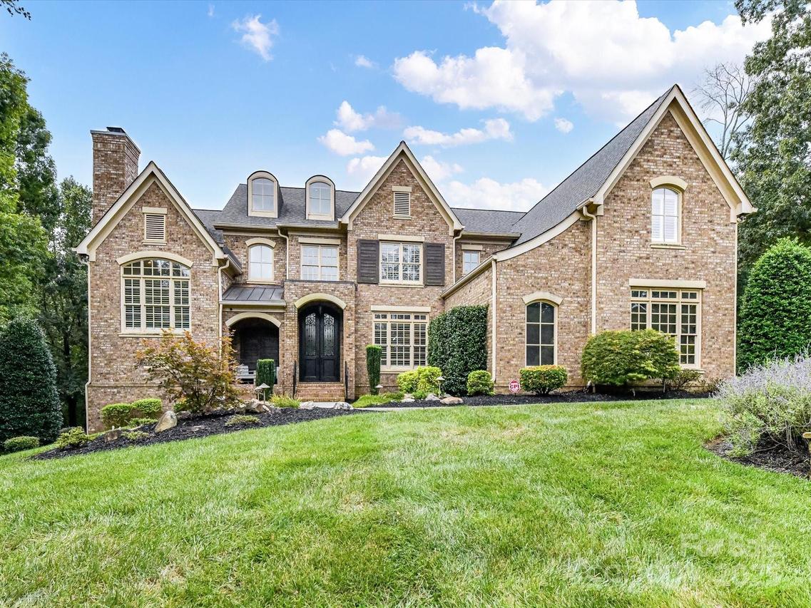 1619 Hawkstone Dr., Waxhaw, NC 28173