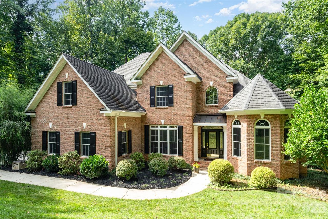 112 Eagle Chase Ln., Troutman, NC 28166