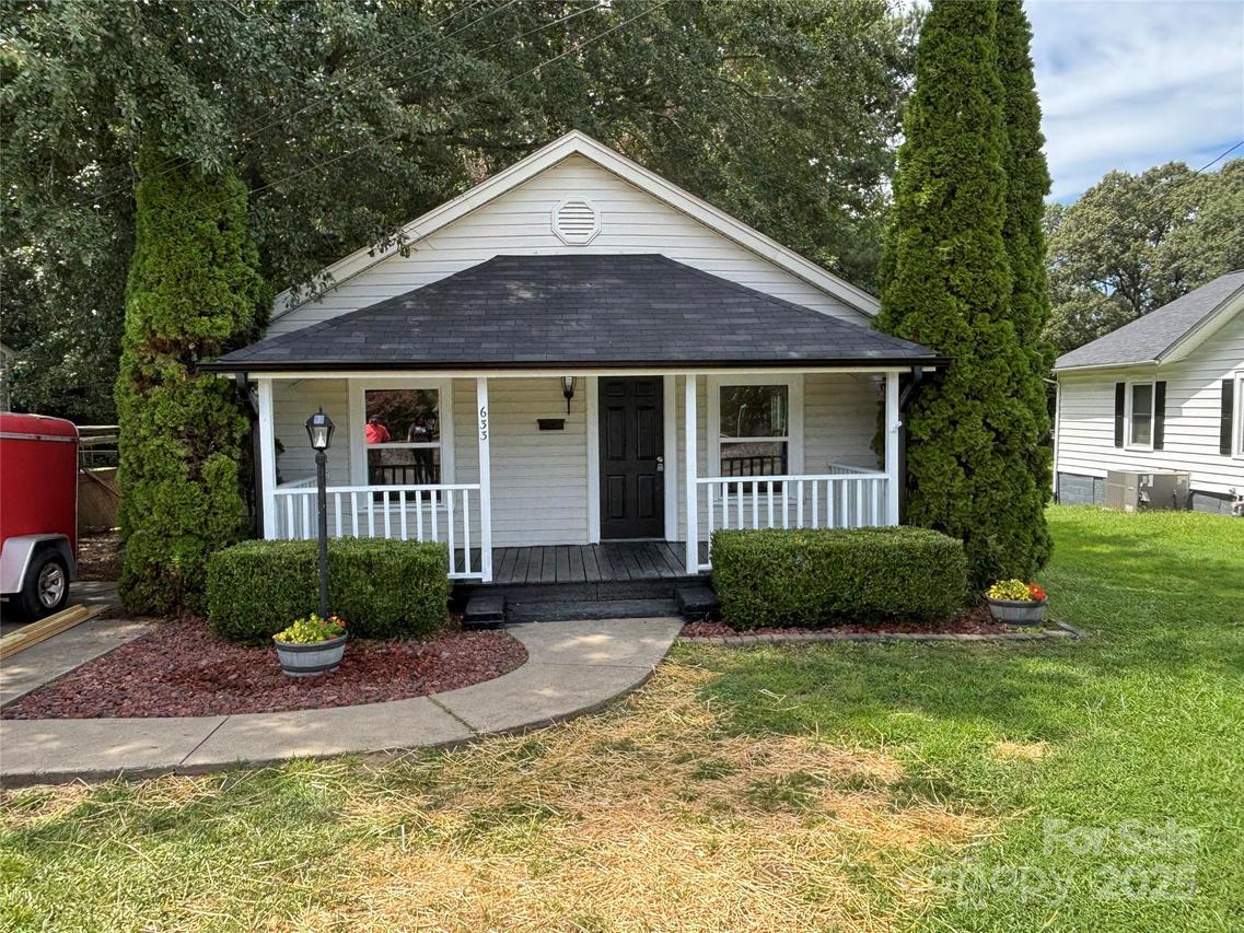 633 N Main St., Stanley, NC 28164