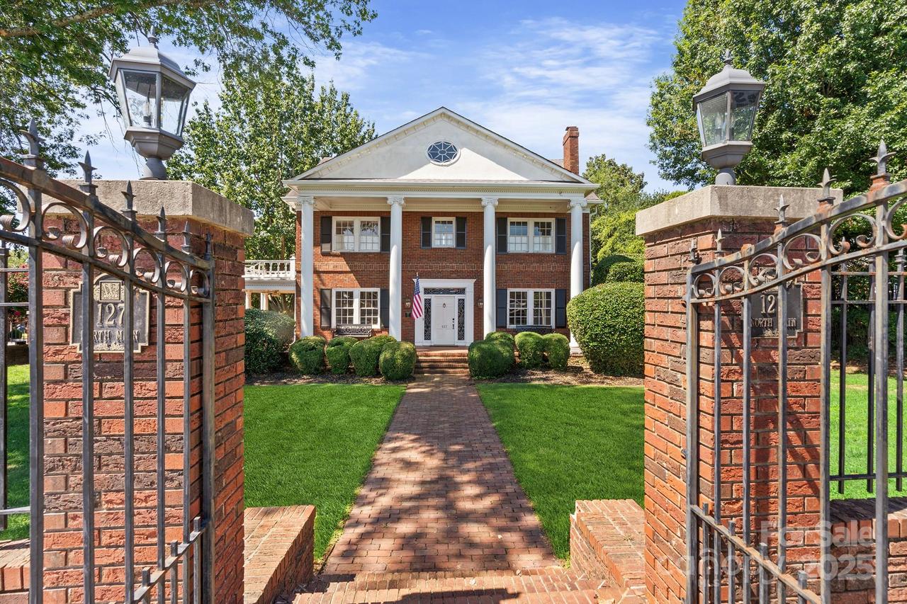 127 N Main St., Belmont, NC 28012