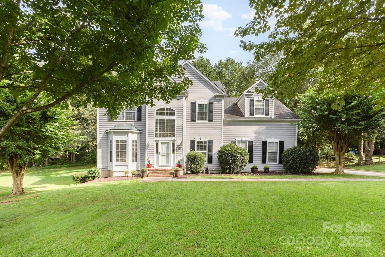 126 Greenhill Ln., Mooresville, NC 28117
