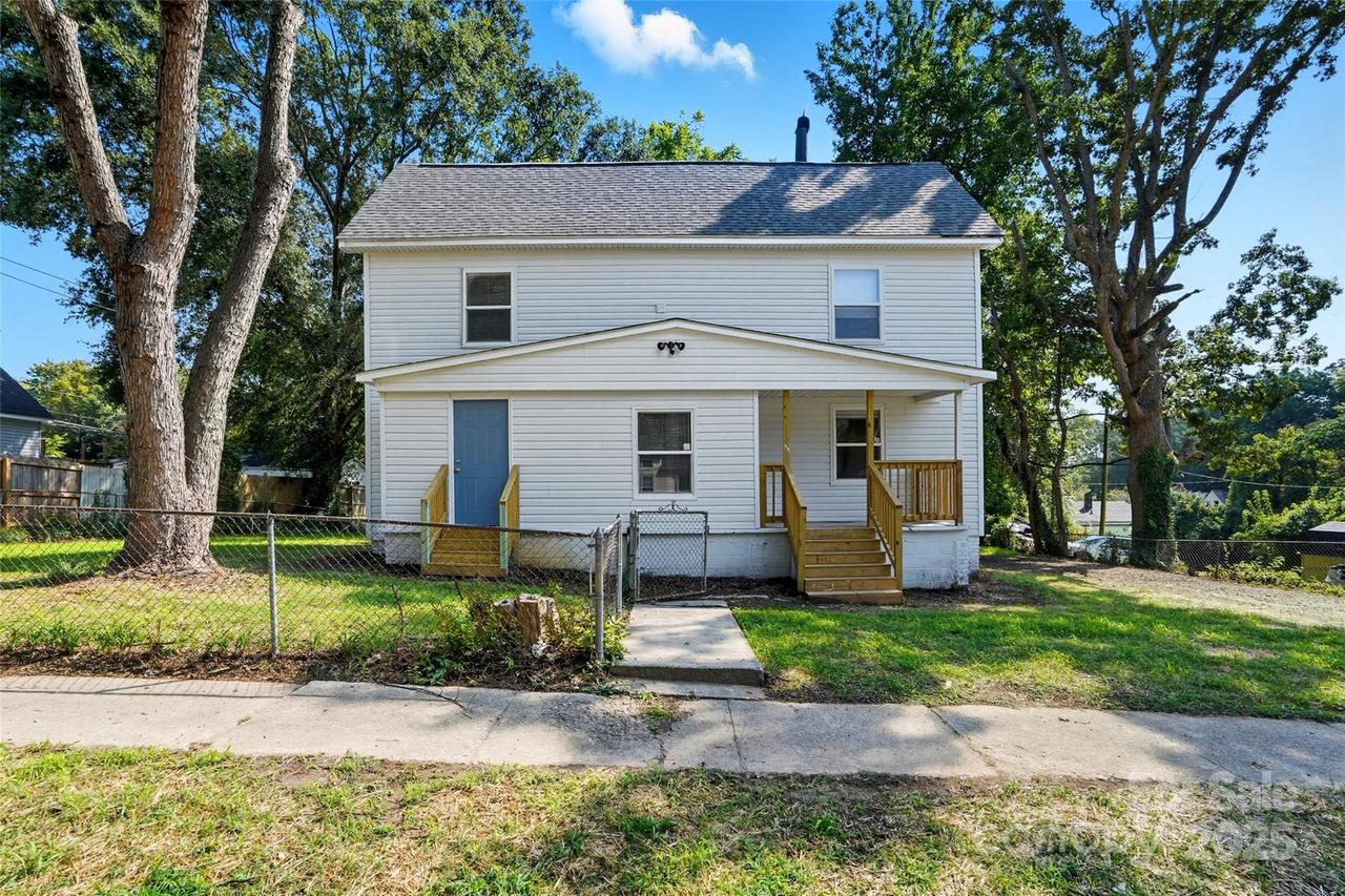 913 W Third Ave., Gastonia, NC 28052