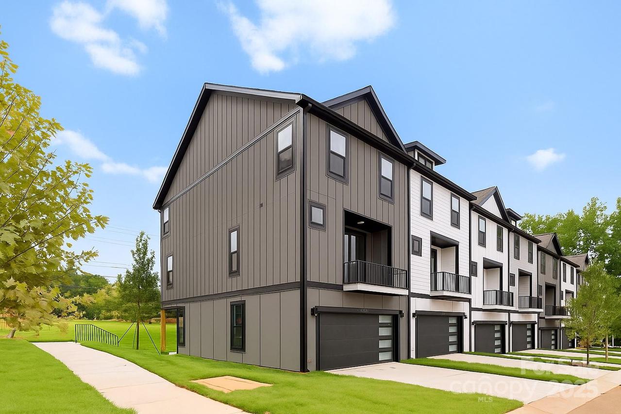 1535 W Rocky River Rd., Charlotte, NC 28213