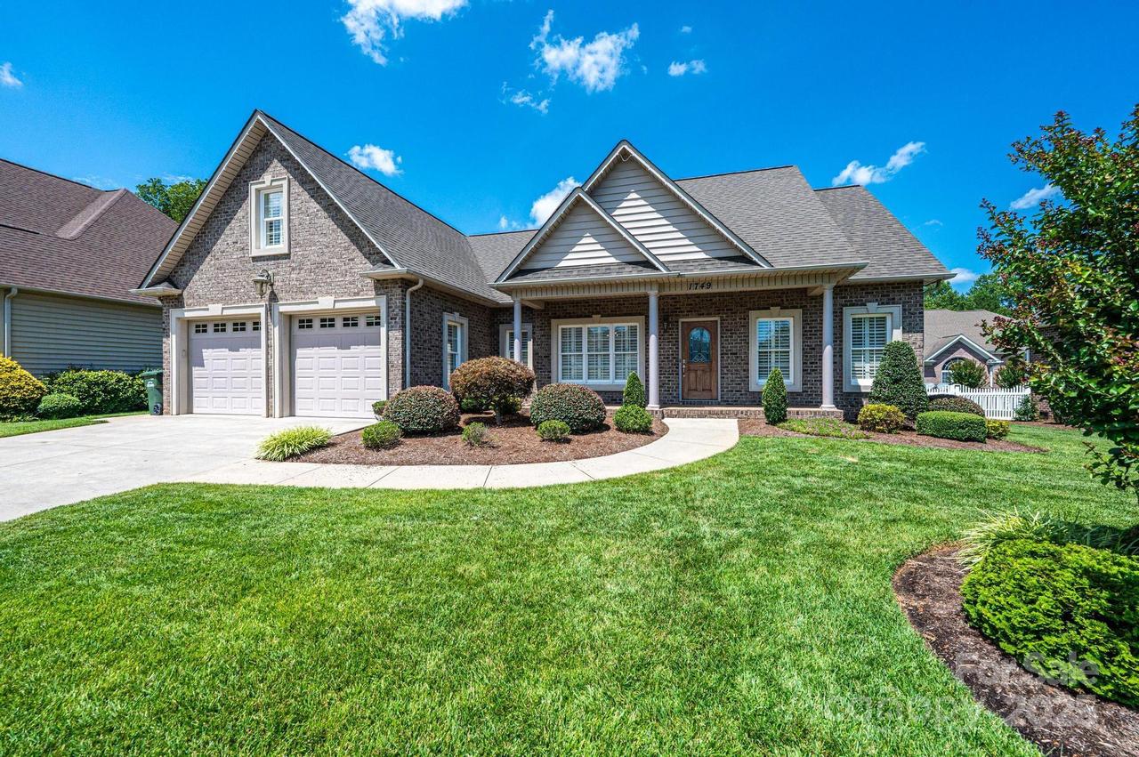 1749 30th Ave., Hickory, NC 28601