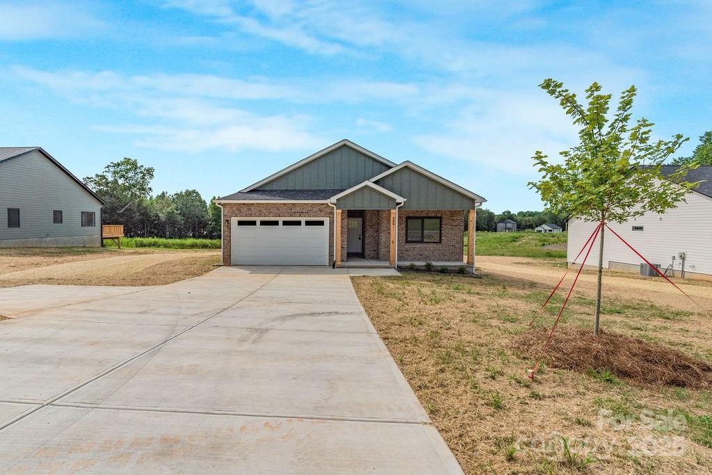 689 S Grove St., Lincolnton, NC 28092