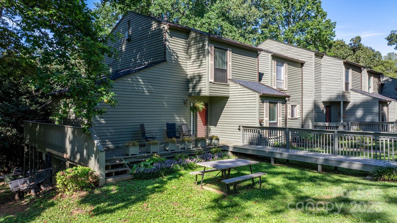 4340 N Center St. #601, Hickory, NC 28601
