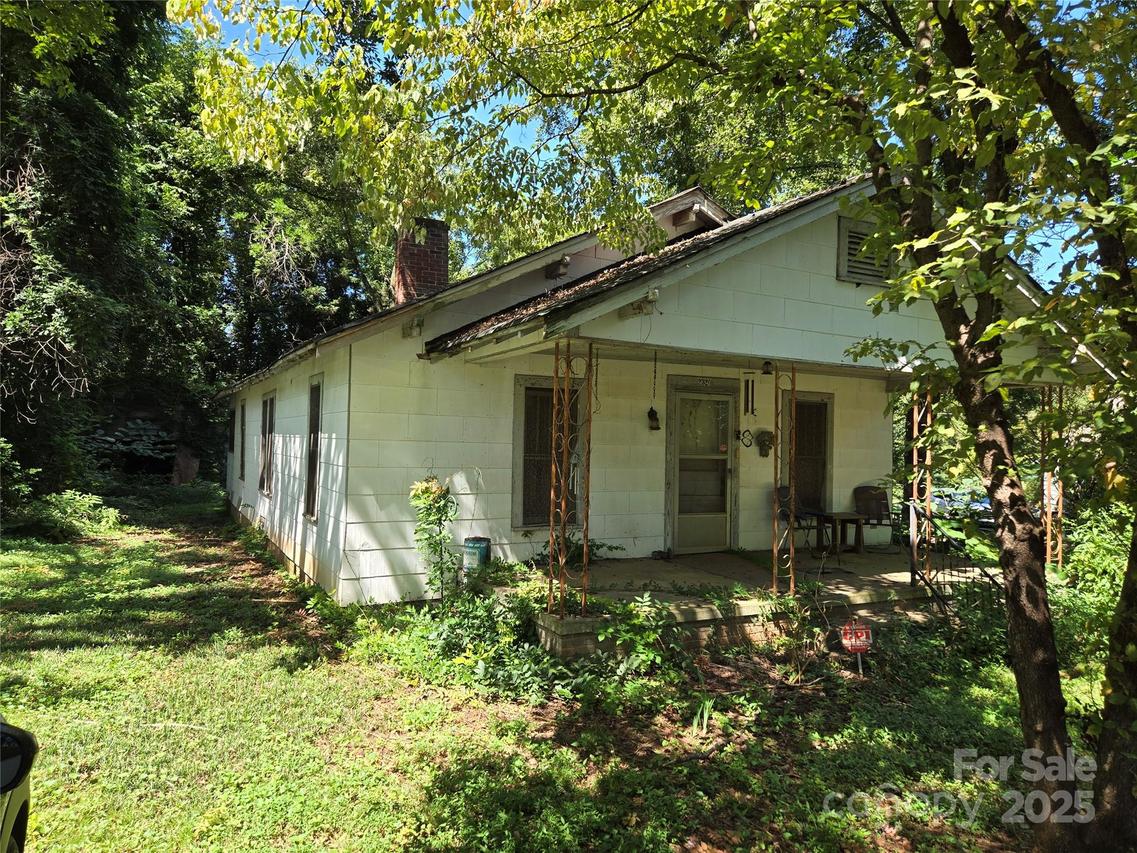 2320 N Stewart Ave., Newton, NC 28658