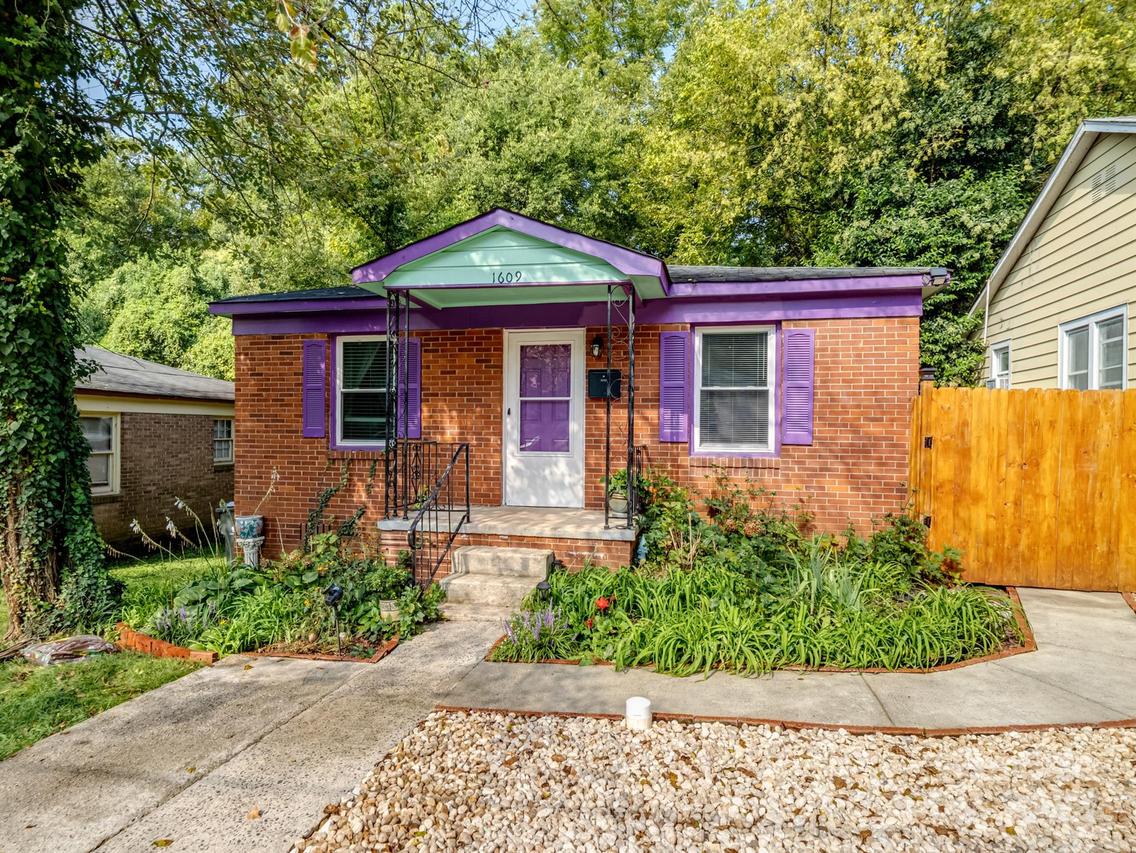 1609 Taylor Ave., Charlotte, NC 28216