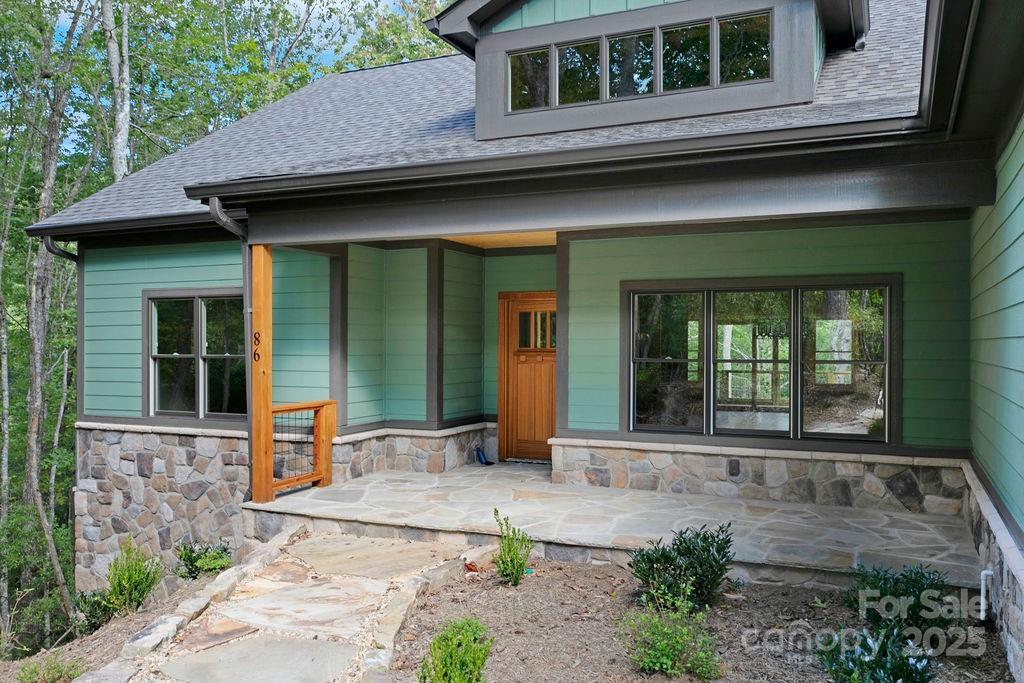 86 Isuhdavga Ct., Brevard, NC 28712