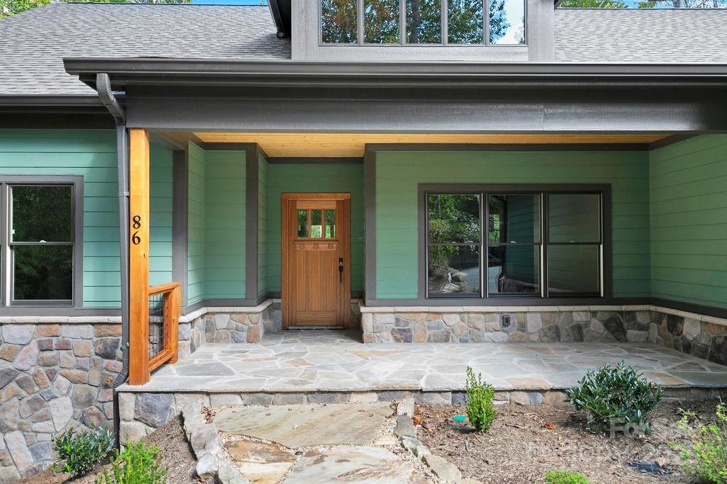 86 Isuhdavga Ct., Brevard, NC 28712