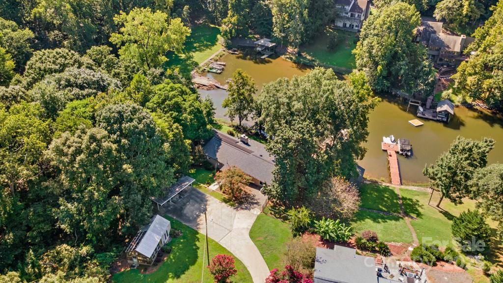 13833 Woody Point Rd., Charlotte, NC 28278