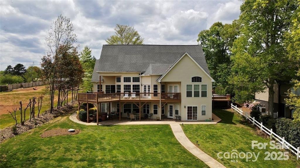 8388 Ediths Ln., Terrell, NC 28682
