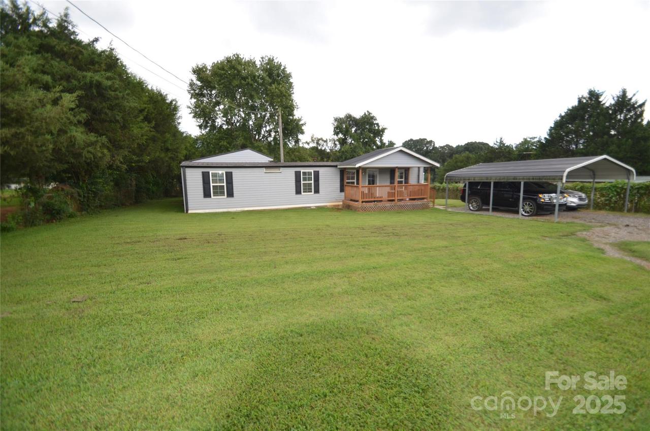 267 Sigmon Rd., Statesville, NC 28677