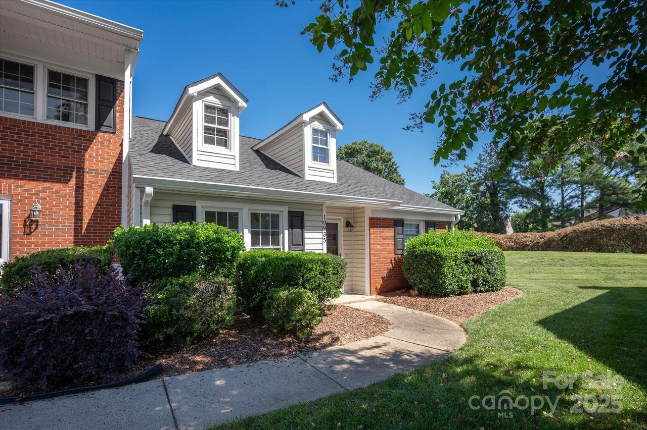 10935 Winterbourne Ct., Charlotte, NC 28277
