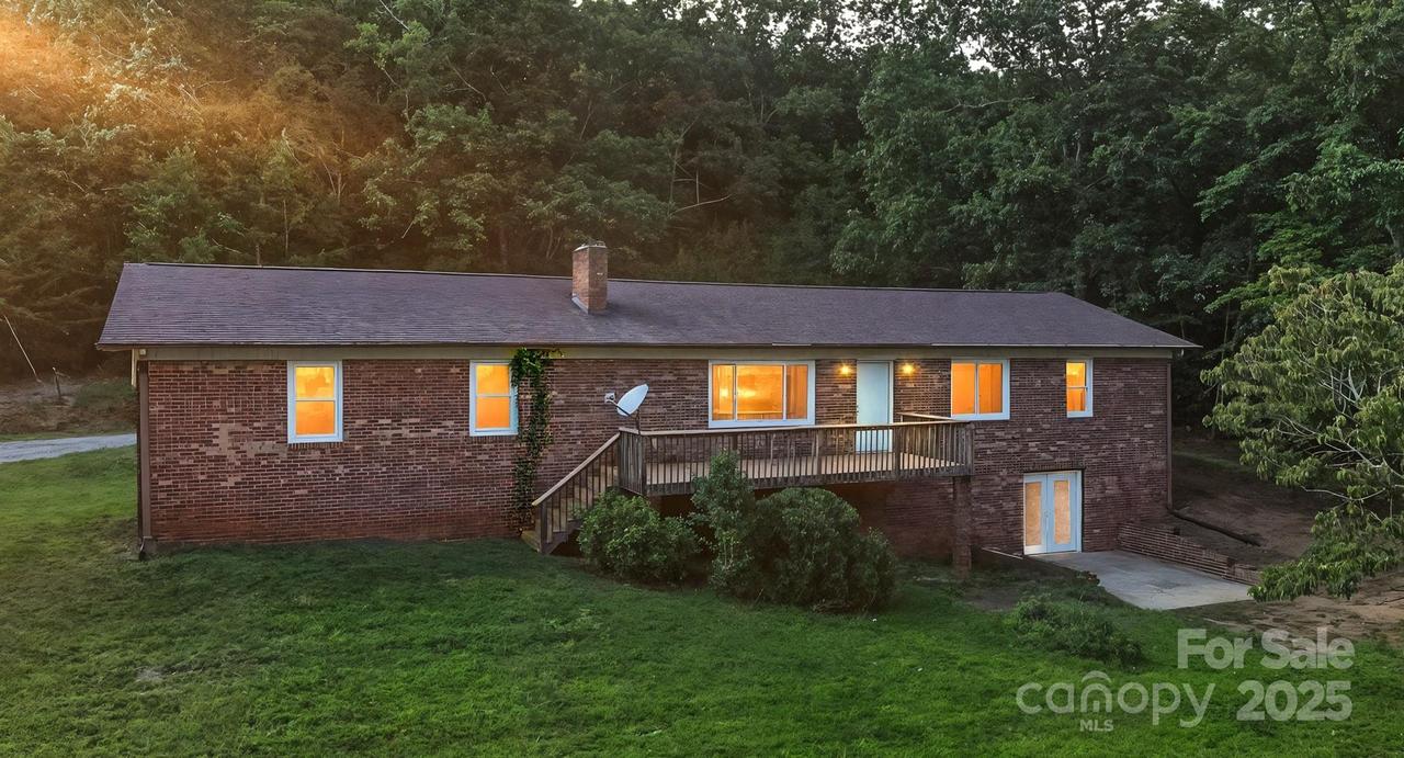 4967 Sugar Loaf Rd., Morganton, NC 28655