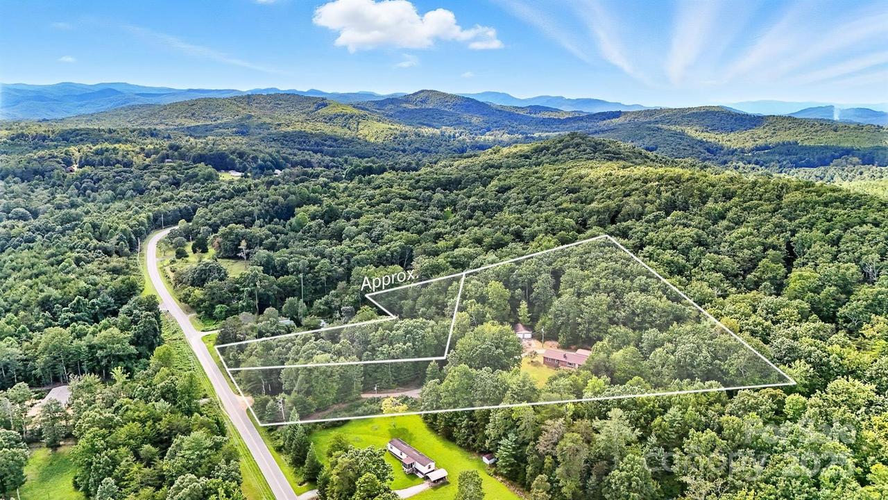 4967 Sugar Loaf Rd., Morganton, NC 28655