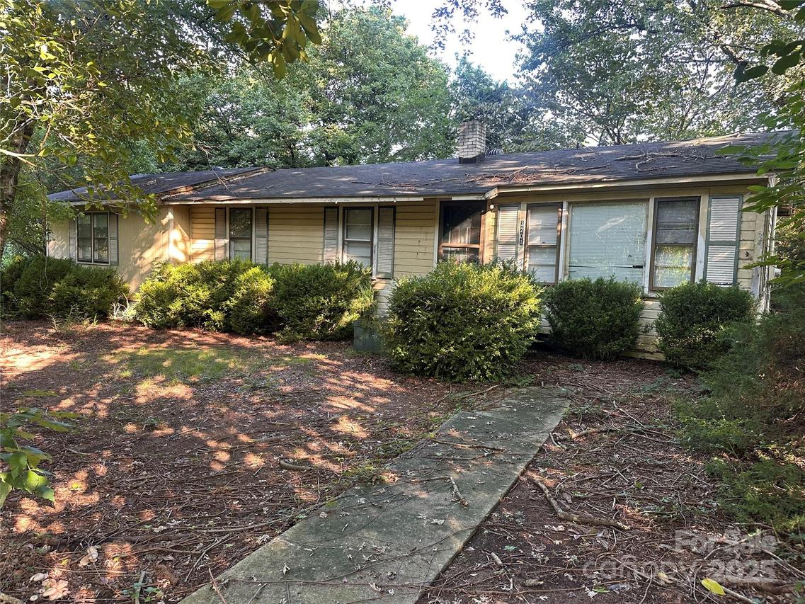 3201 Mason Dr., Charlotte, NC 28269