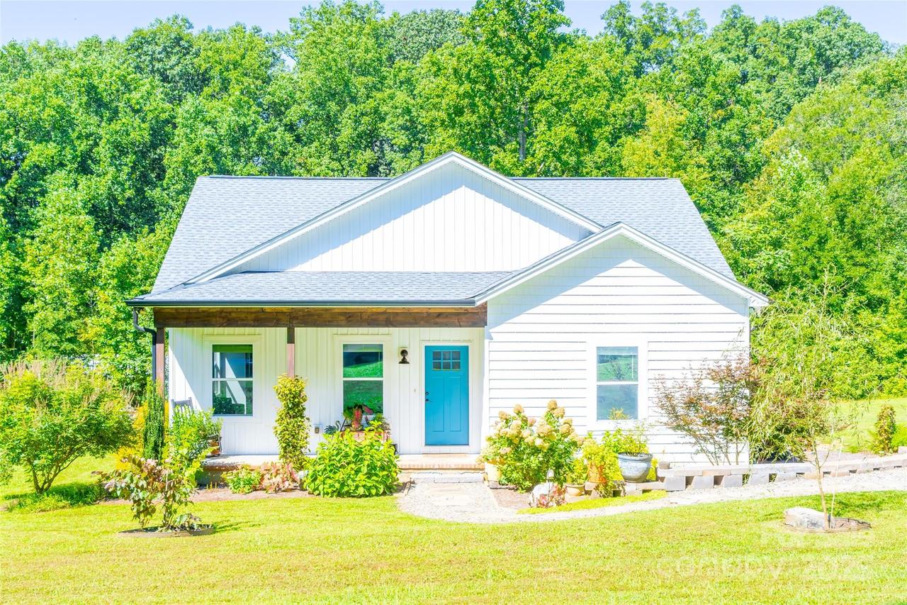 119 Con Lee Dr., Olin, NC 28660
