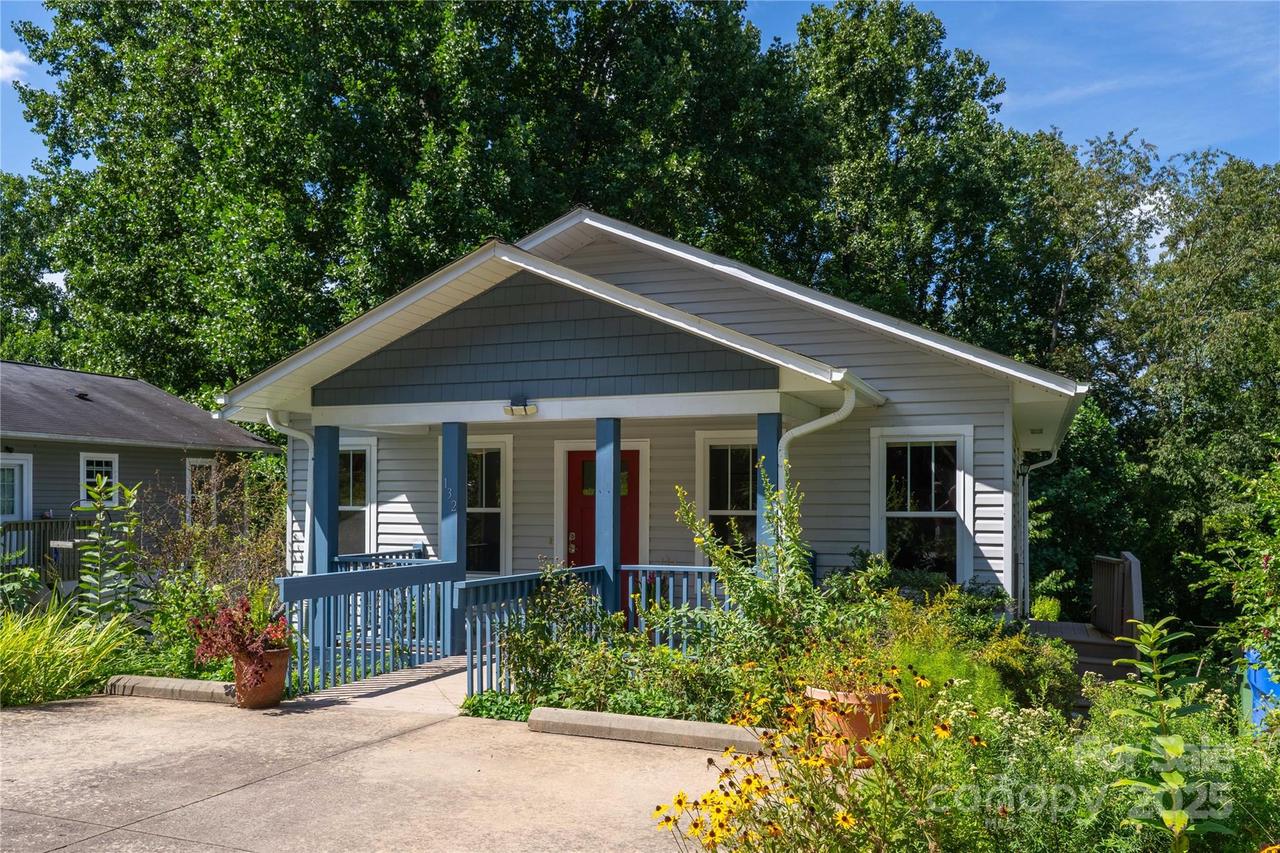 132 Warren Haynes Dr., Asheville, NC 28806