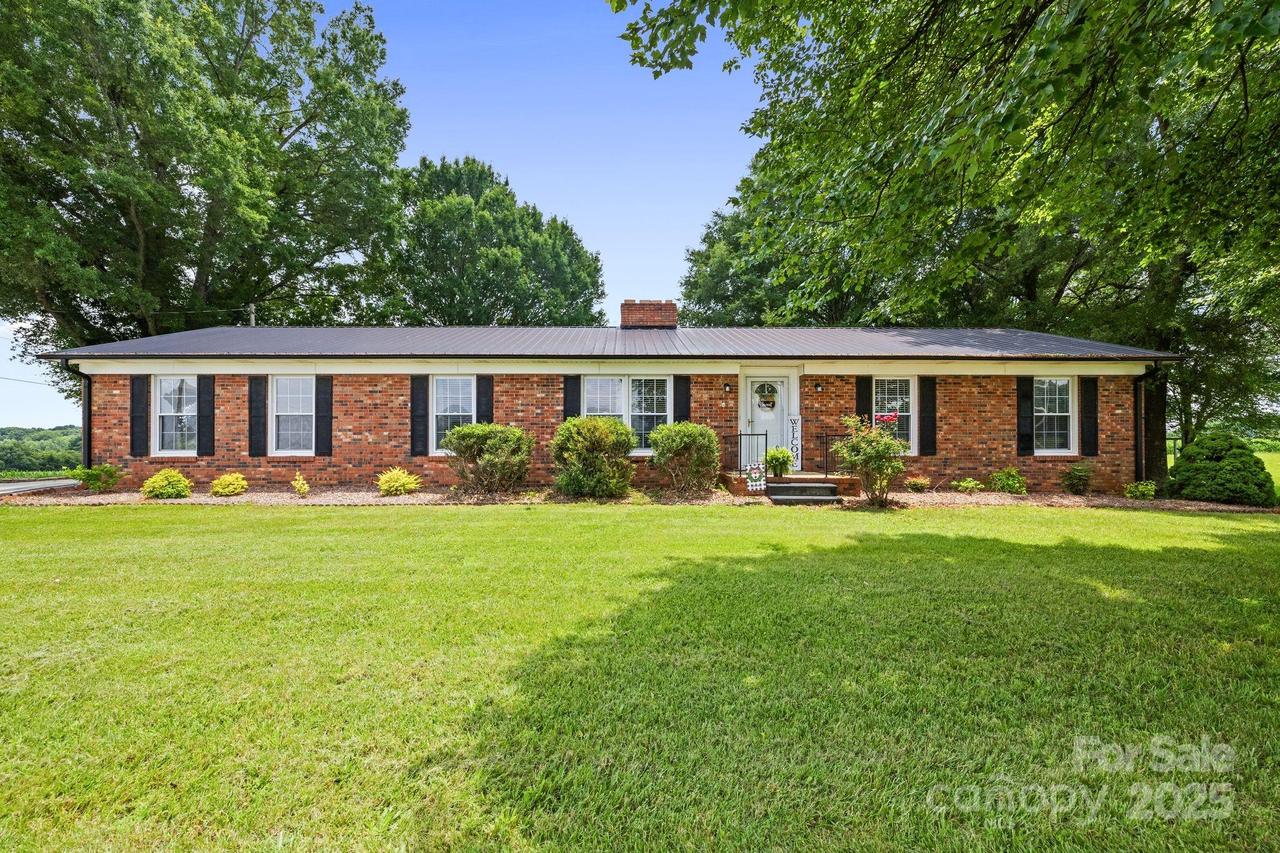 1314 Old Mocksville Rd., Statesville, NC 28625