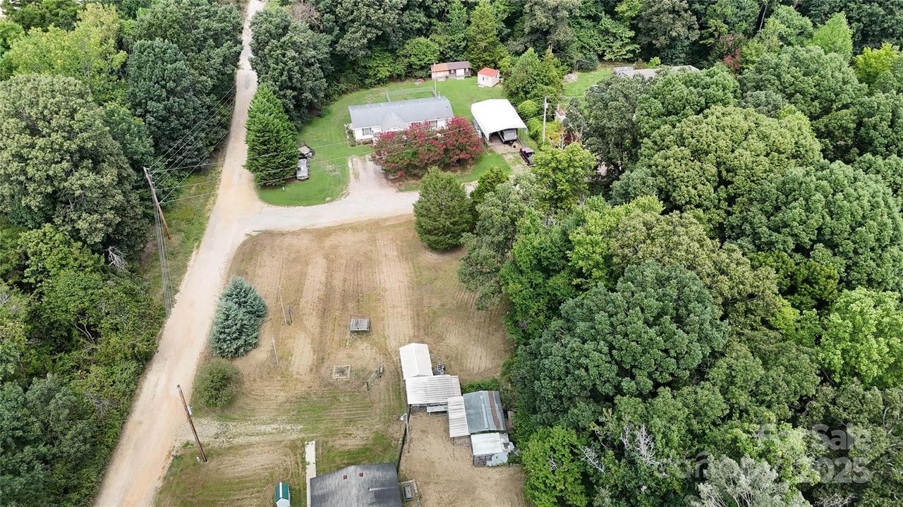 Oakbrook Ln., Denver, NC 28037
