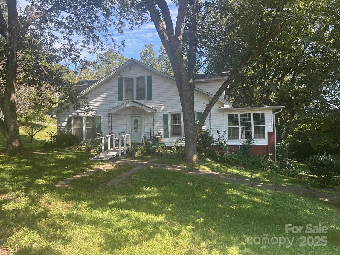 408 Virginia Ave., Bessemer City, NC 28016