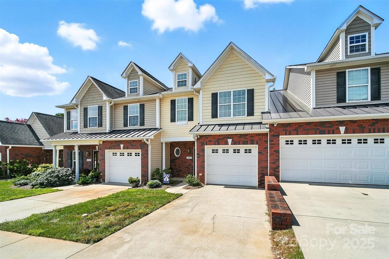 1995 Talbot Ln., Hickory, NC 28602