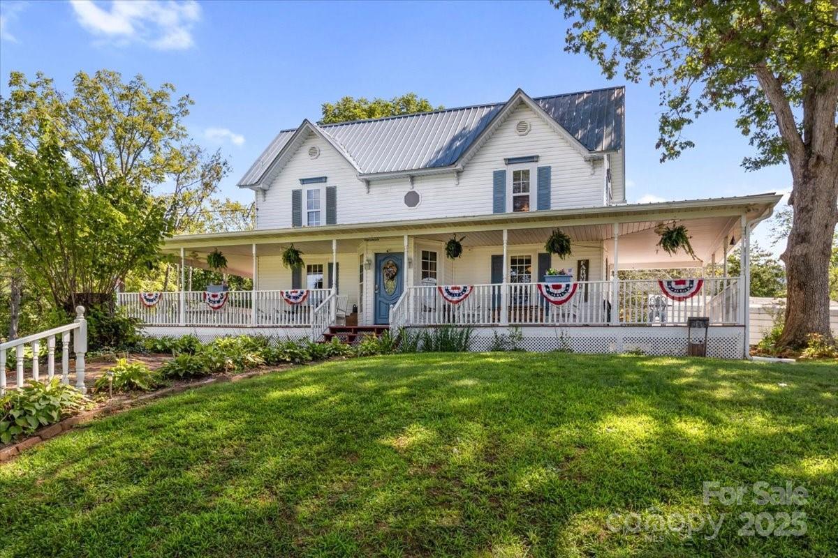201 Murphy Hill Rd., Weaverville, NC 28787
