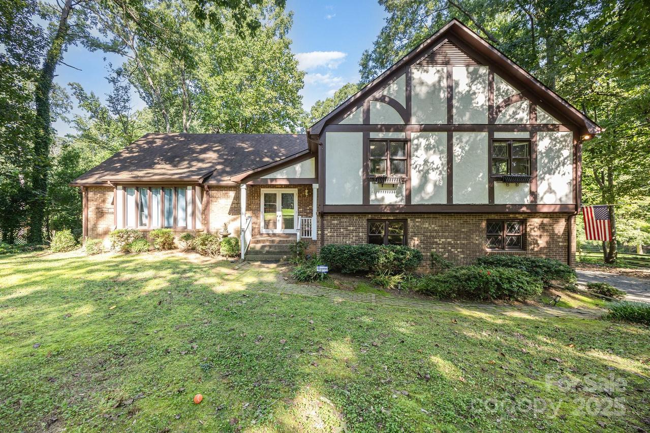 330 Camelot Dr., Salisbury, NC 28144