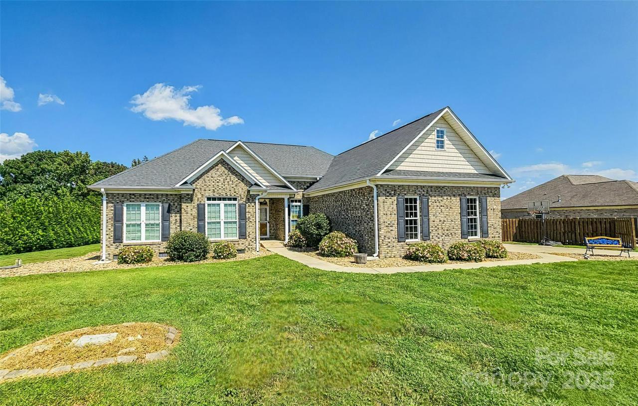 1905 Scuffle Hill Dr., Monroe, NC 28110
