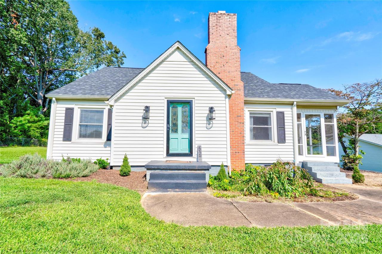 527 Cherryville Rd., Shelby, NC 28150