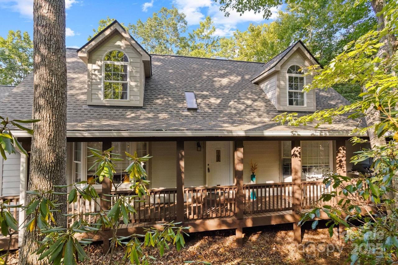 55 Vintage Rd., Candler, NC 28715