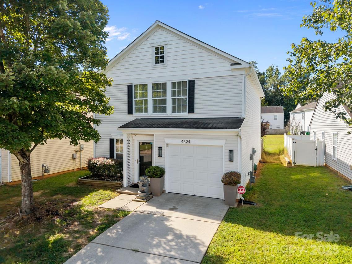 4324 Eaves Ln., Charlotte, NC 28215
