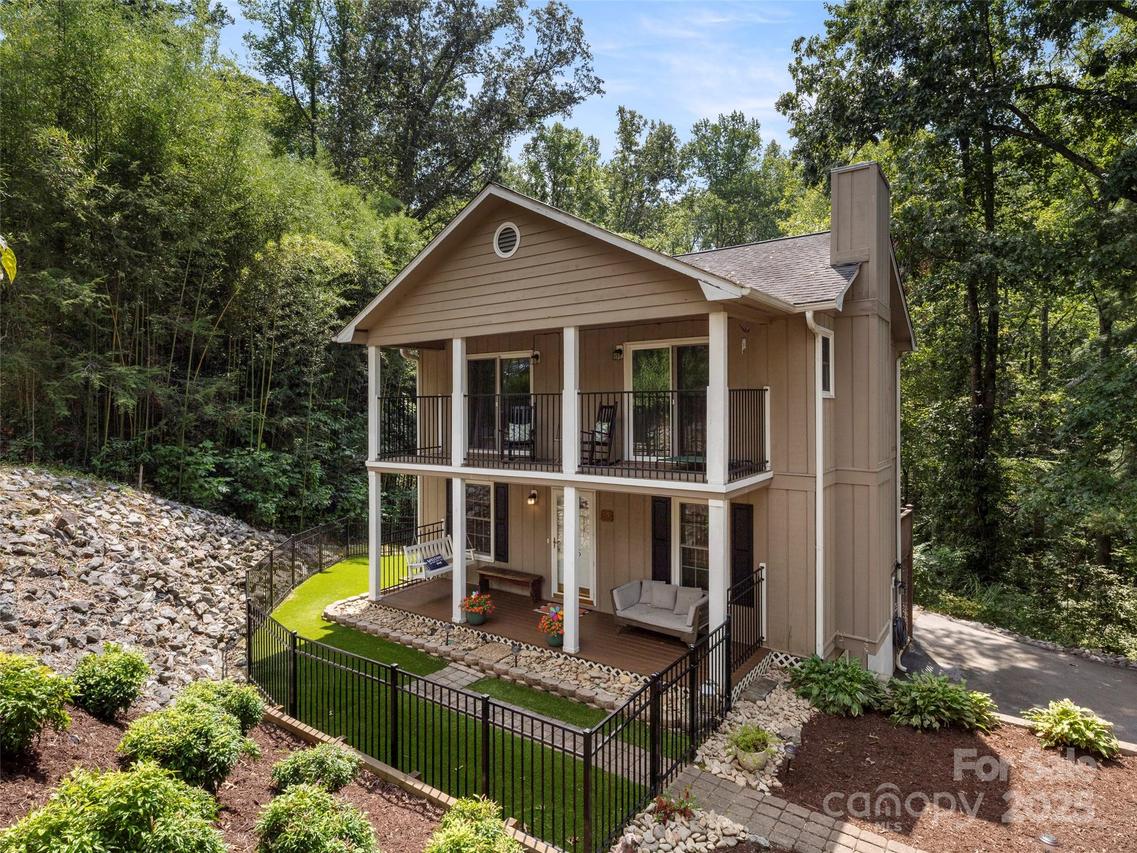 25 Candor Dr., Fletcher, NC 28732
