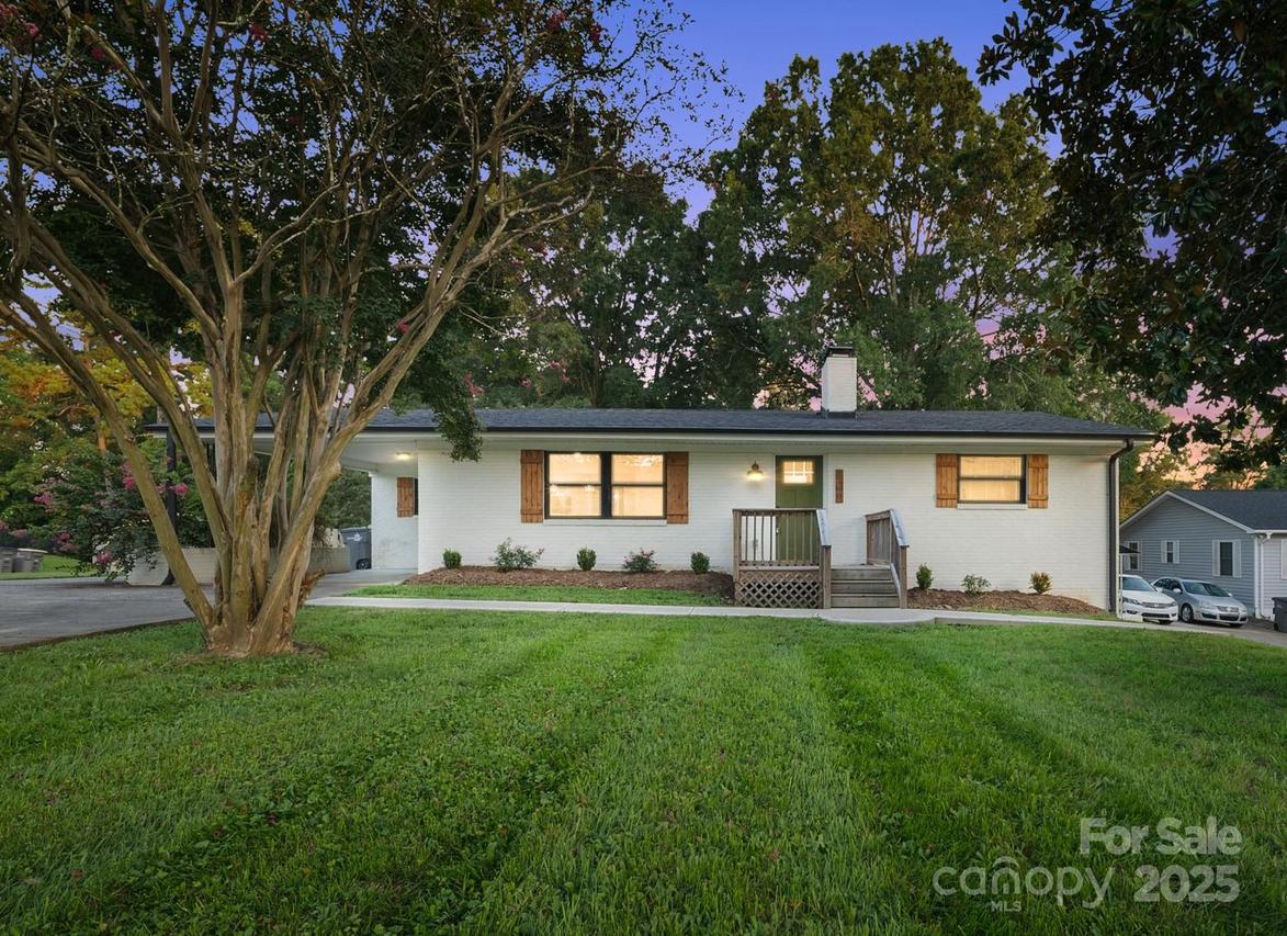 729 Fisher St., Concord, NC 28027