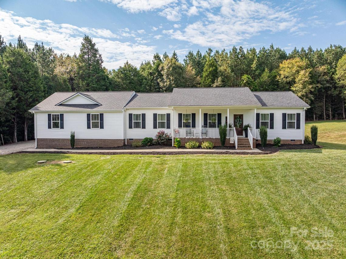 106 4th St., Catawba, NC 28609