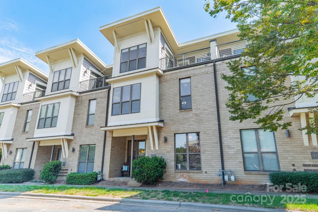 3254 Noda Blvd., Charlotte, NC 28205
