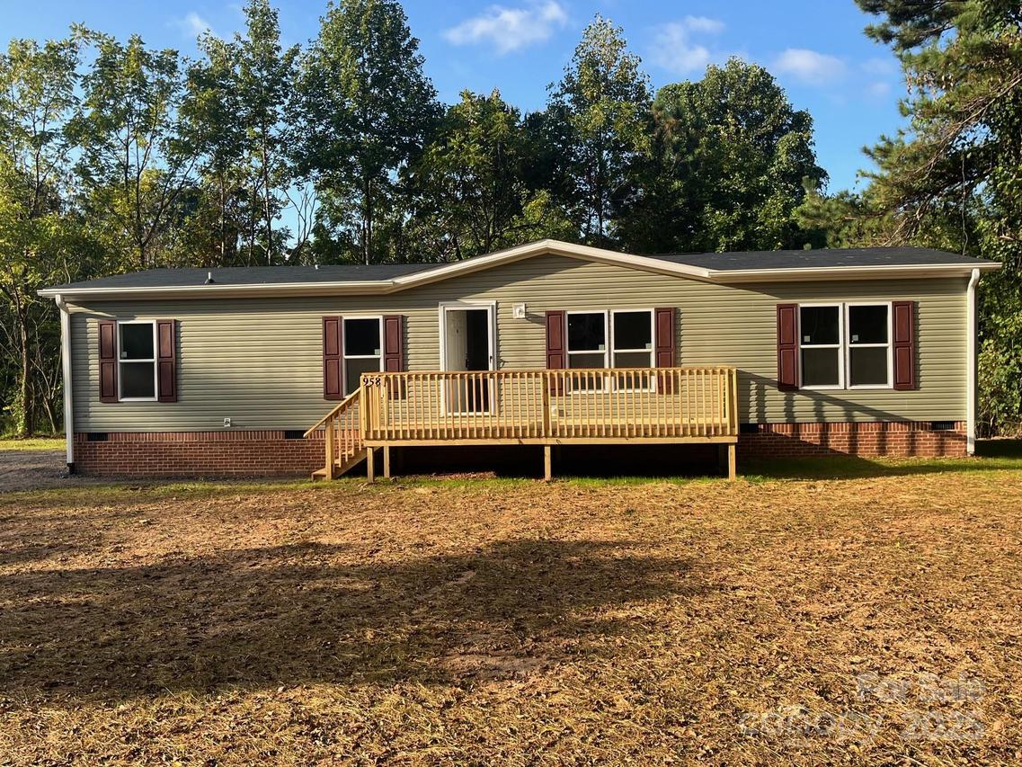958 Pinnacle Church Rd., Nebo, NC 28761