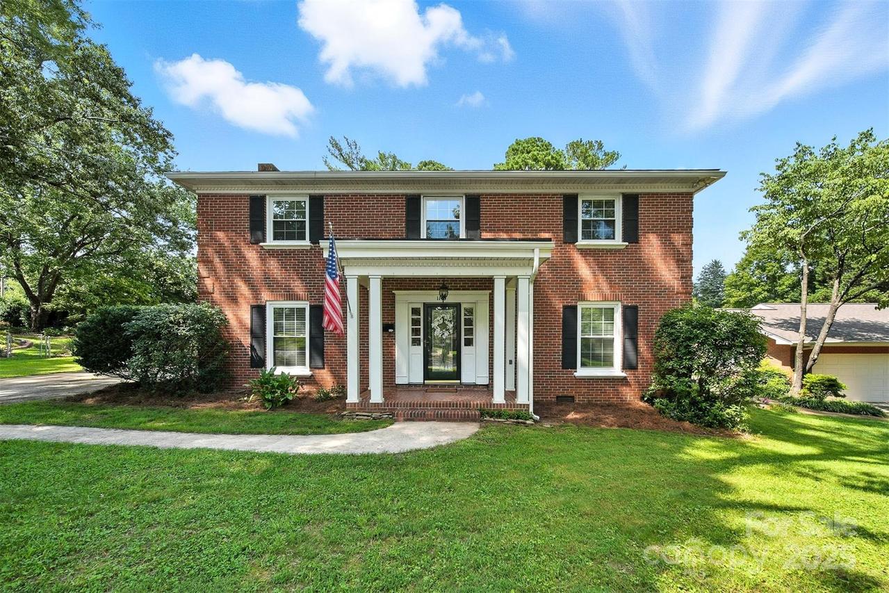 1110 Dumbarton Rd., Gastonia, NC 28054