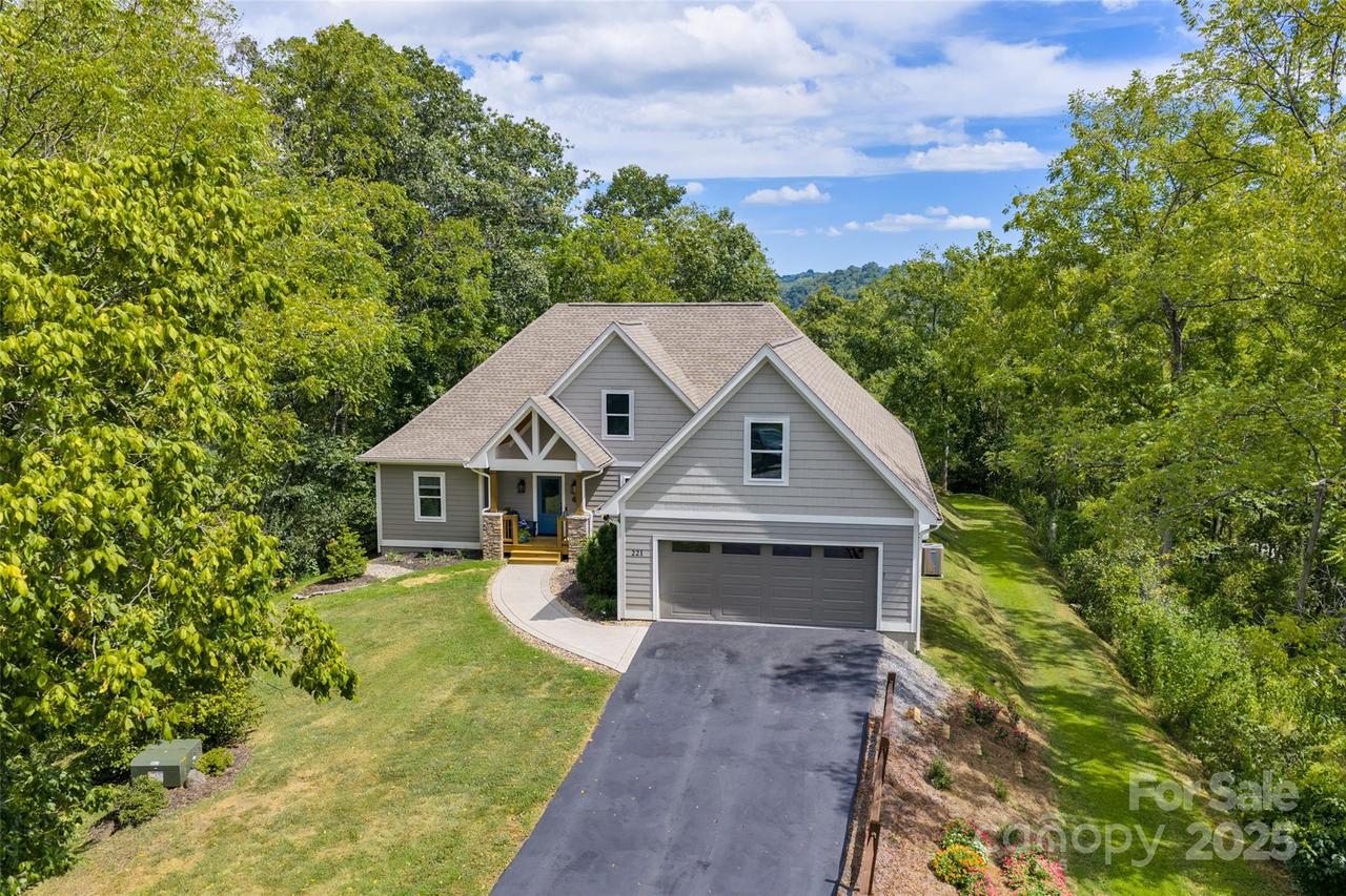 221 Starry Night Ln., Marshall, NC 28753