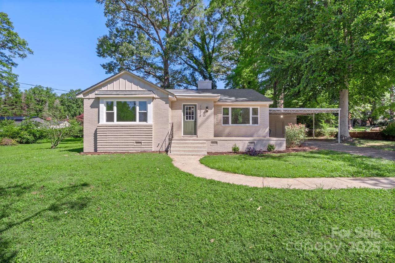 1218 Forestdale Dr., Salisbury, NC 28144