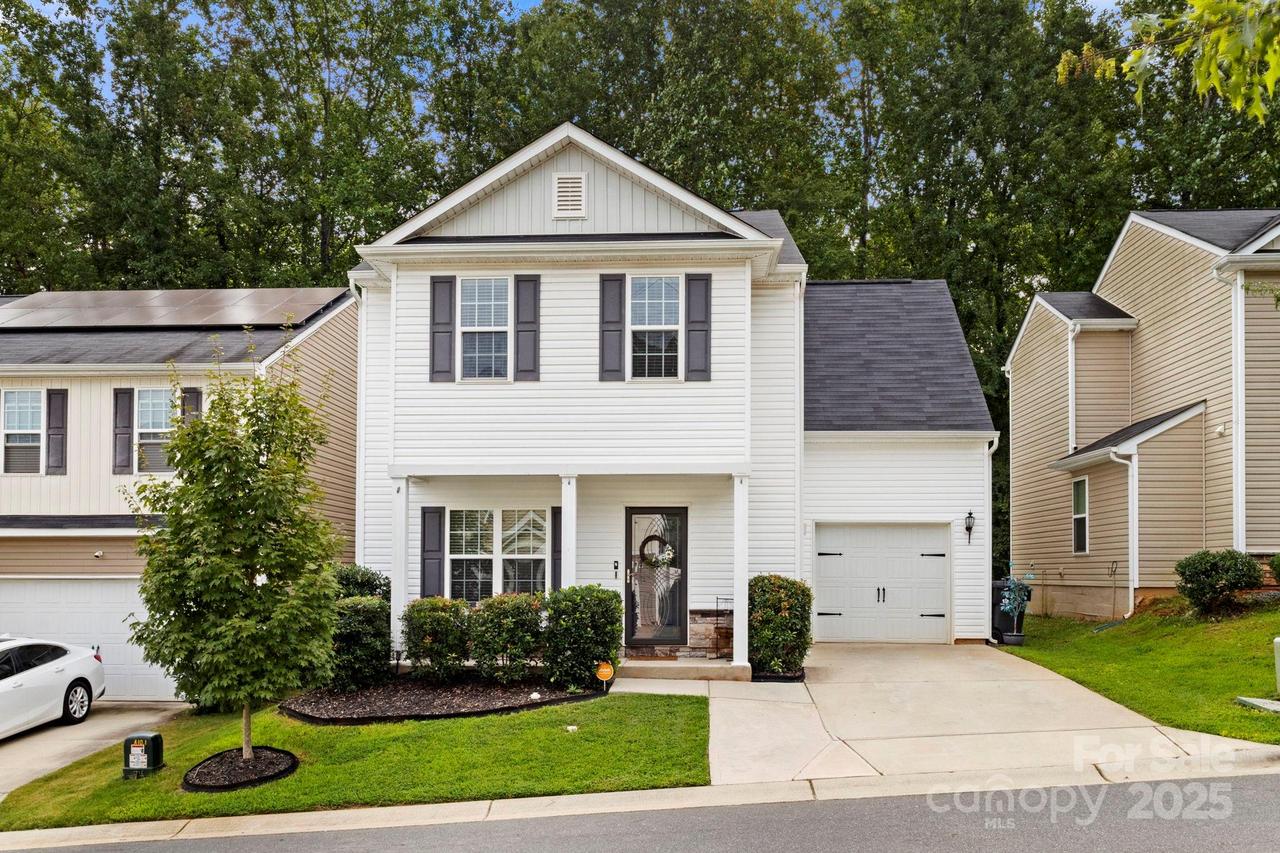 7621 Mockernut Dr., Charlotte, NC 28215