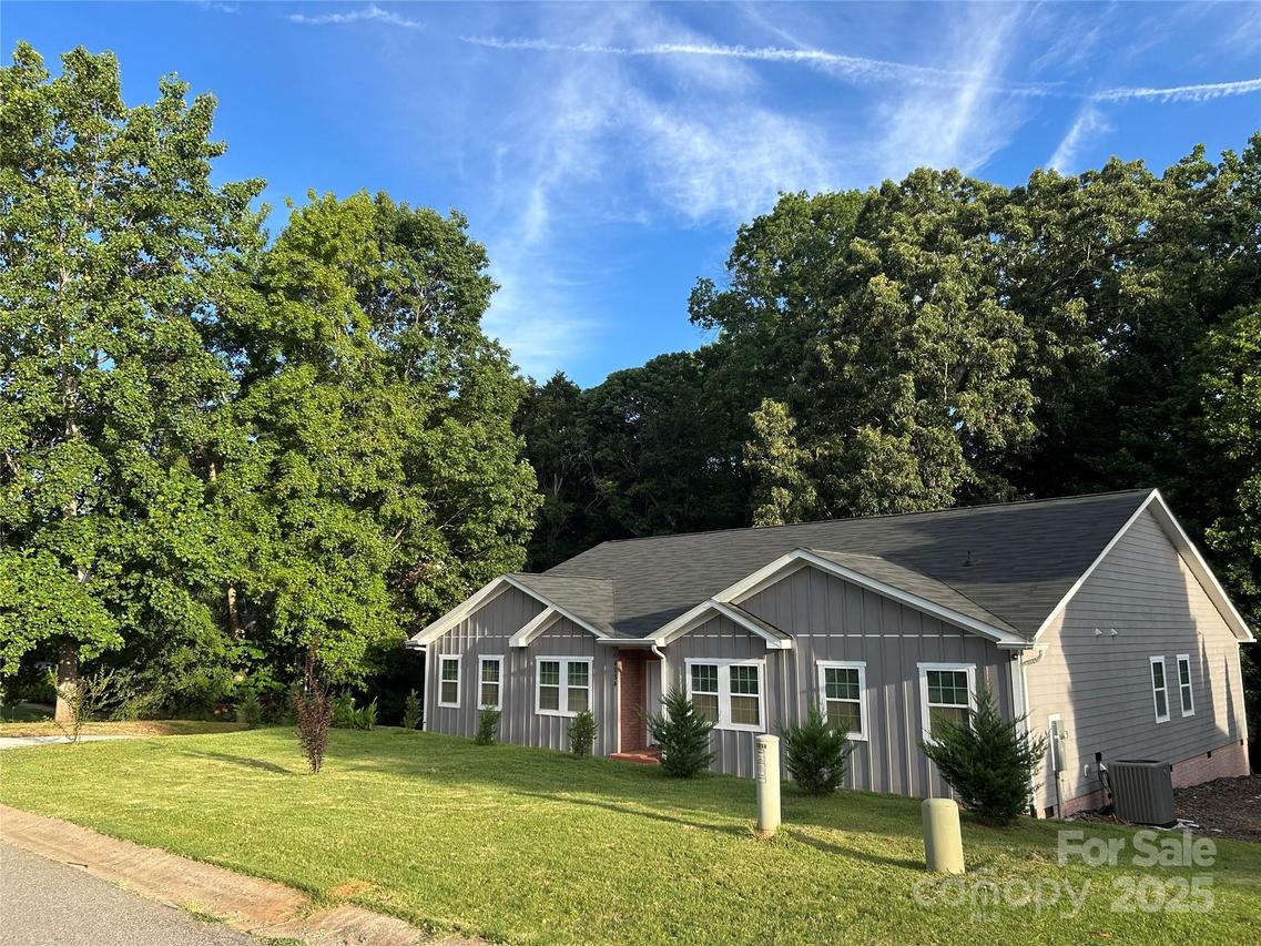 4054 Belle Meade Cir., Belmont, NC 28012