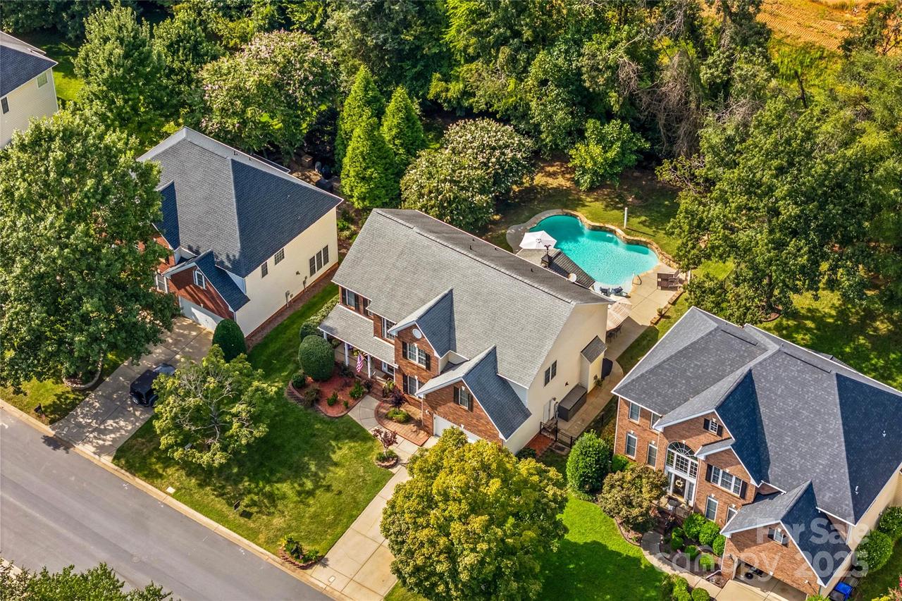 11917 Ulsten Ln., Huntersville, NC 28078