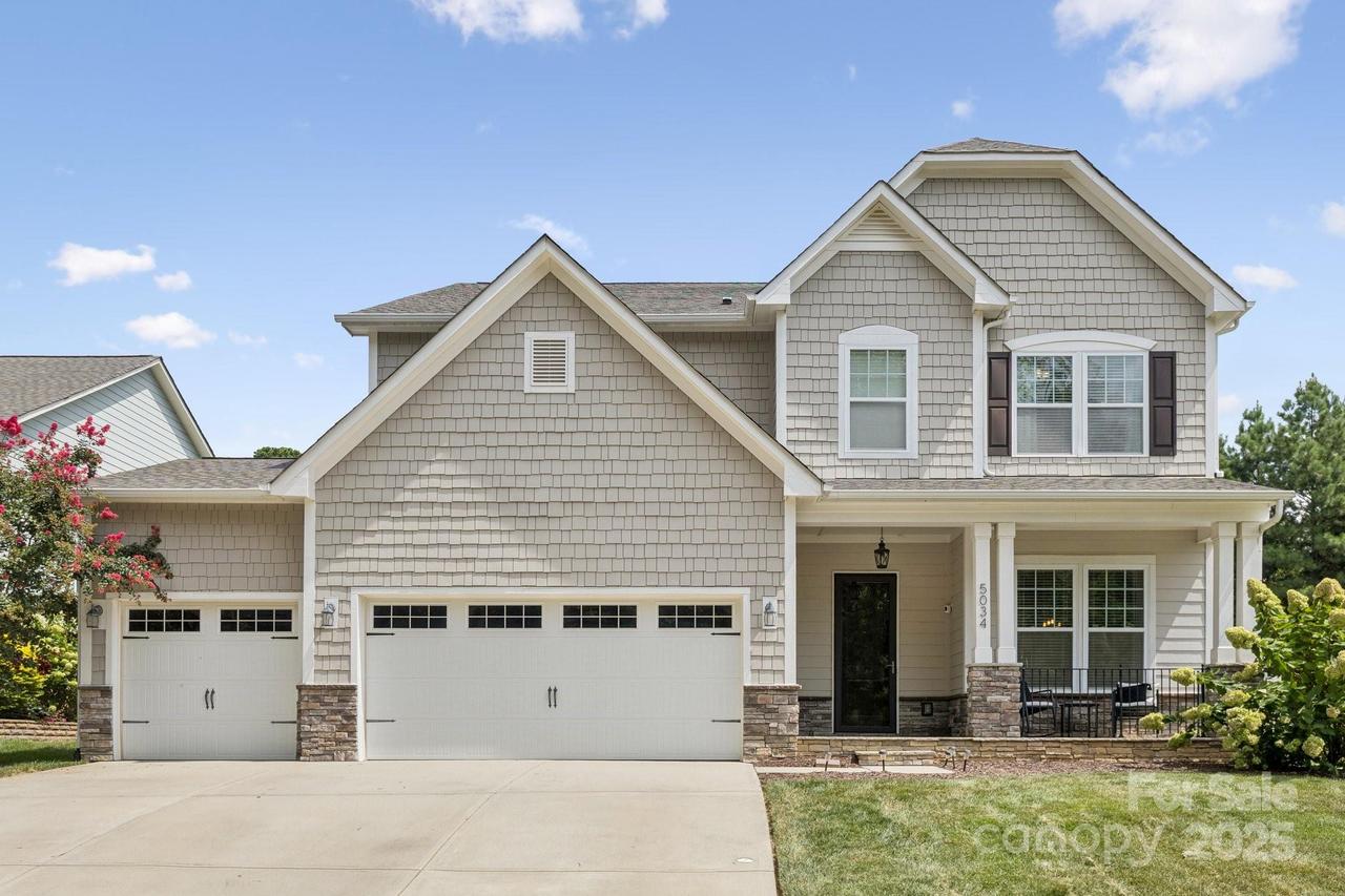 5034 Stonehill Ln., Matthews, NC 28104