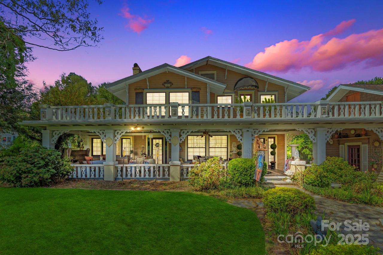 317 Courtland Blvd., Hendersonville, NC 28791
