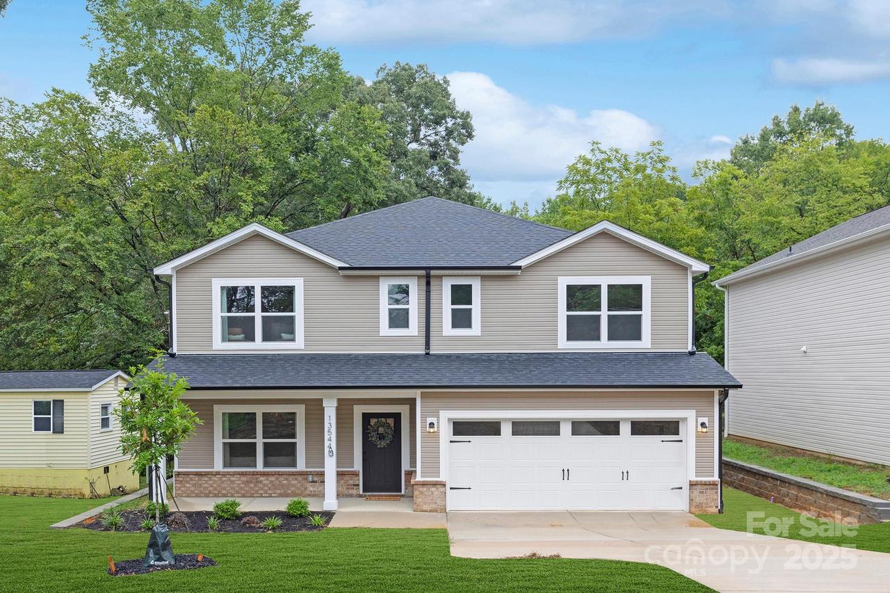 9717 Forest Dr., Charlotte, NC 28216