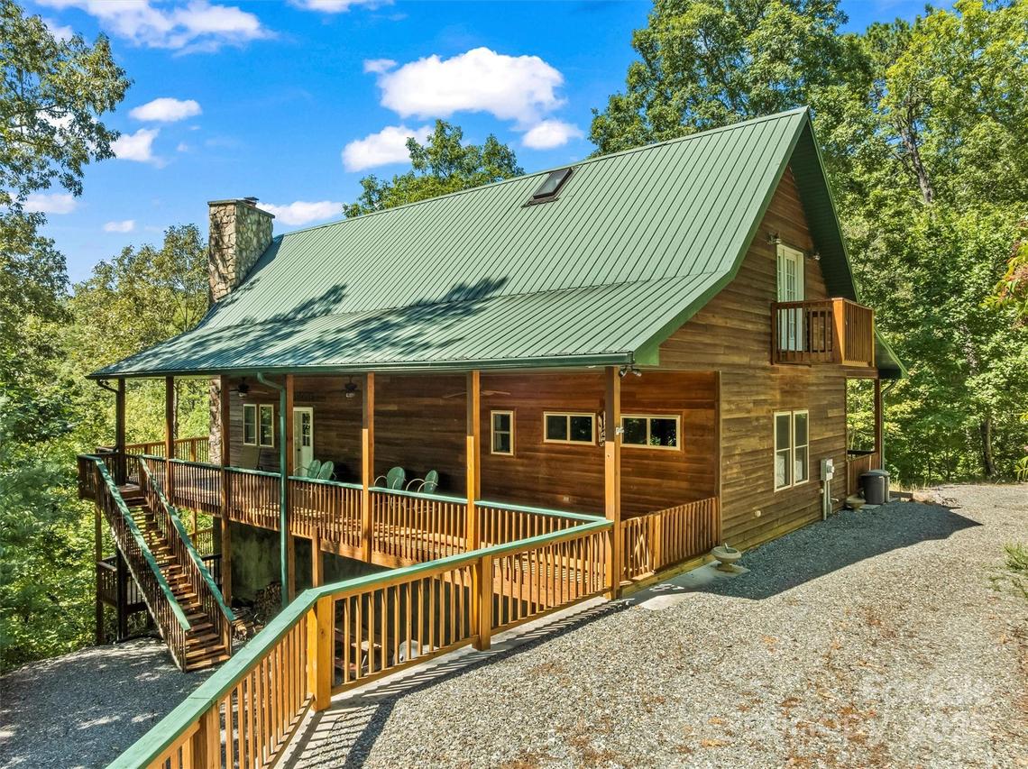461 N Mallard Cove Rd., Almond, NC 28703