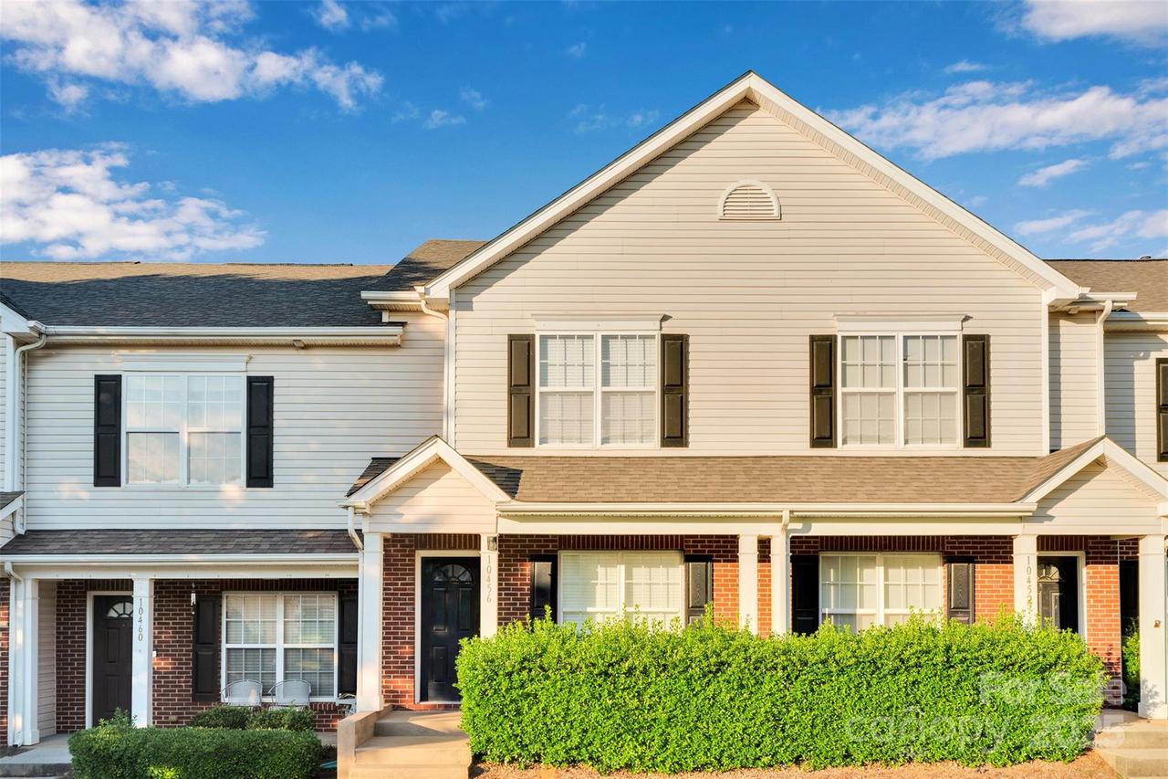 10456 Stokeshill Ct., Pineville, NC 28134