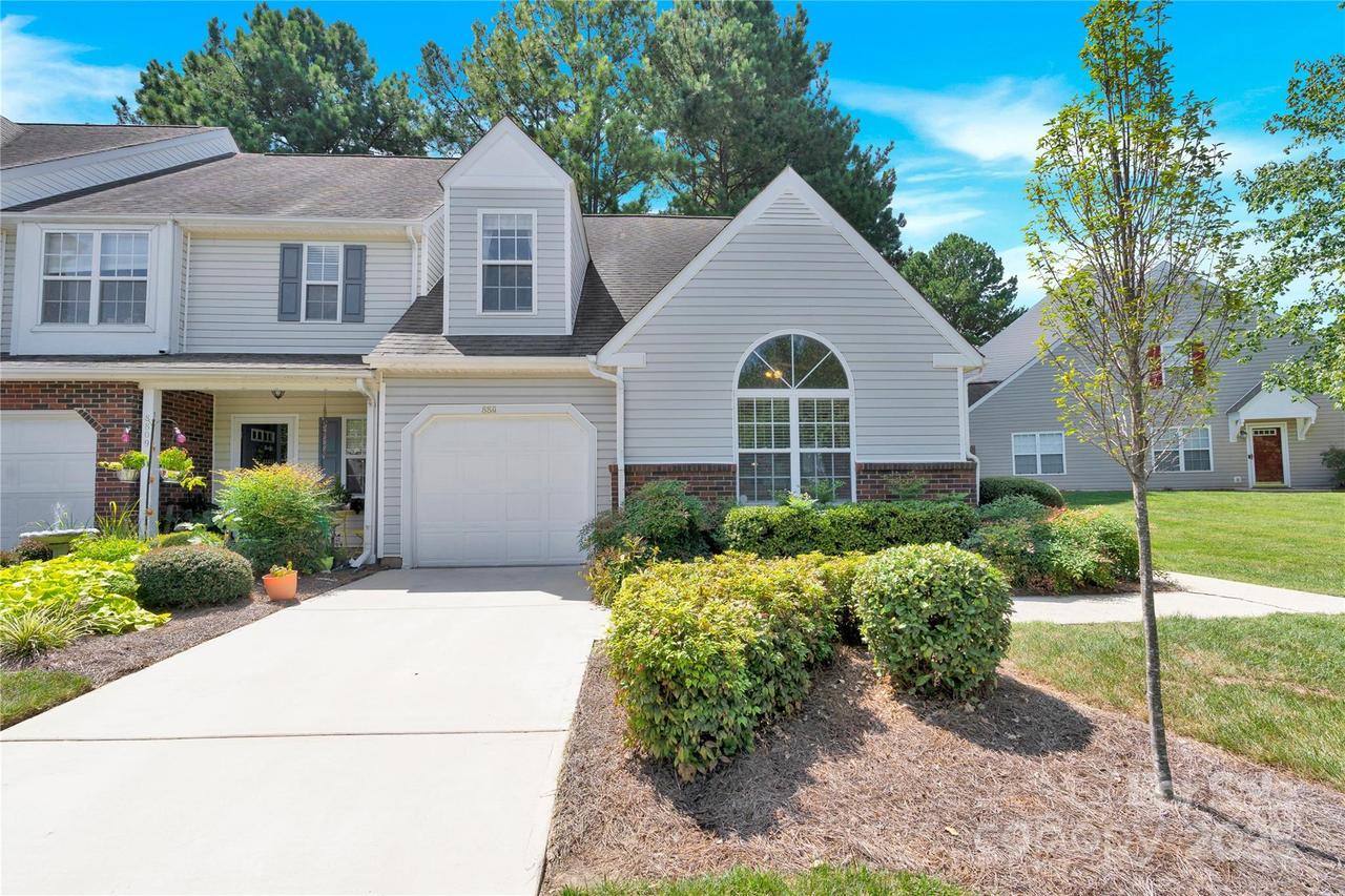 8811 Roseton Ln., Charlotte, NC 28277